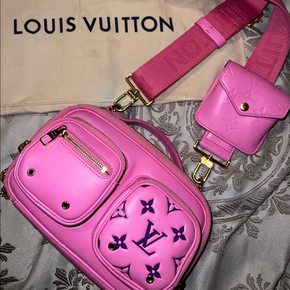 Louis Vuitton - Rose Utility Handbag/Crossbody
